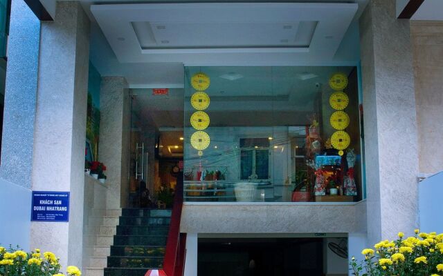 Dubai Nha Trang Hotel вид на фасад