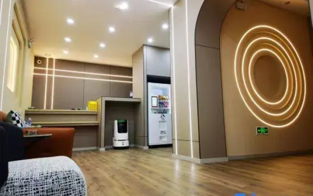 Pusu Unmanned Smart Hotel (Hulunbuir Ancient City Pedestrian Street)