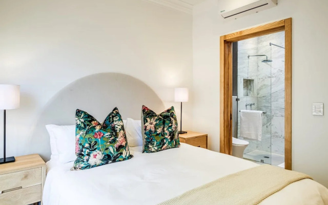 Seaside Escape Apartment Sea La View