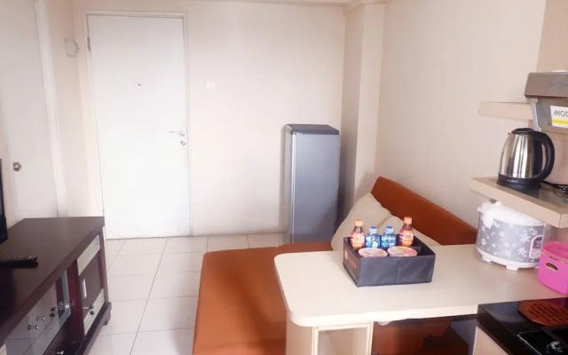 Kalibata Apartment with Sofa Bed Near Shopping Center
