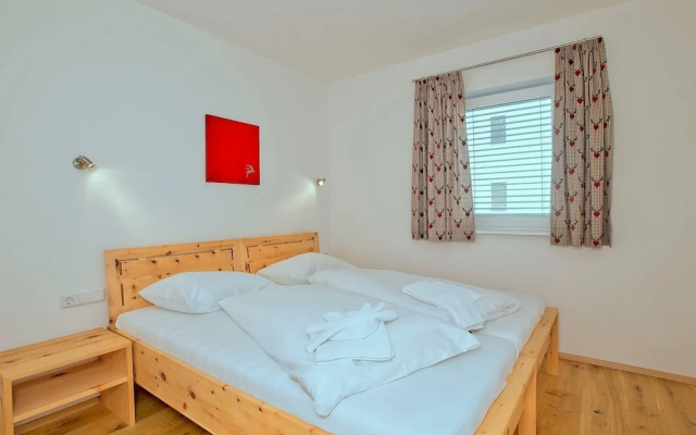 Spacious Chalet With Garden In Mauterndorf