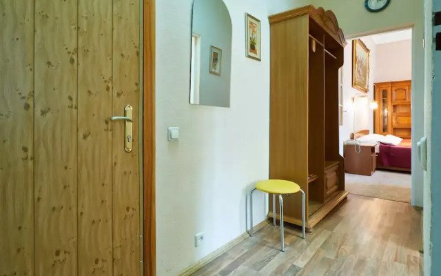 Апартаменты Home-Hotel, ул. Костельная, 3