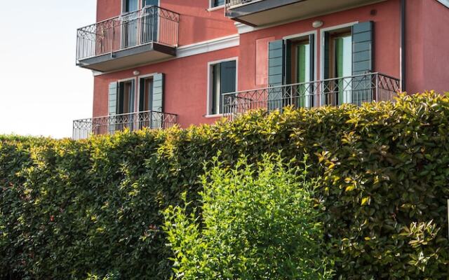 Отель La Casa Di Linda Bed and Breakfast Италия, Мирано - отзывы, цены и фото номеров - забронировать отель La Casa Di Linda Bed and Breakfast онлайн вид на фасад