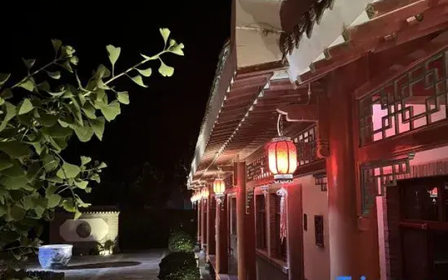Zhongwei No. 1 Courtyard Hotel (Shapotou Area)