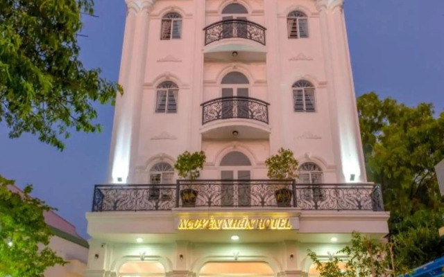 Nguyên Nhân Hotel