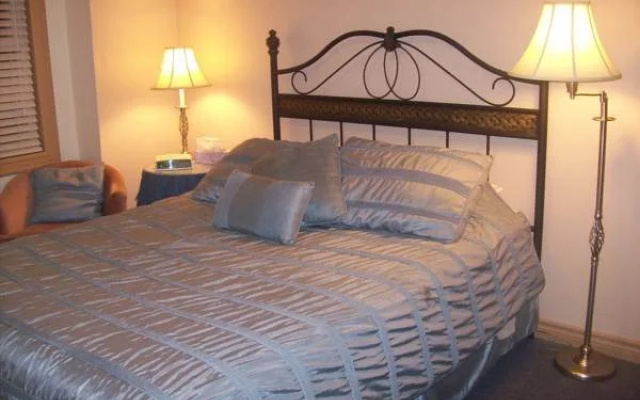 Sugarbush Guest House B&B