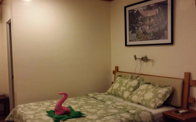 Flamingo Hostel