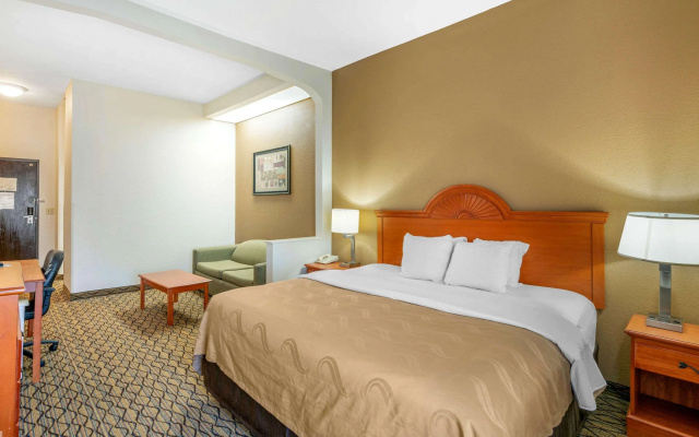 Quality Inn & Suites Jefferson City