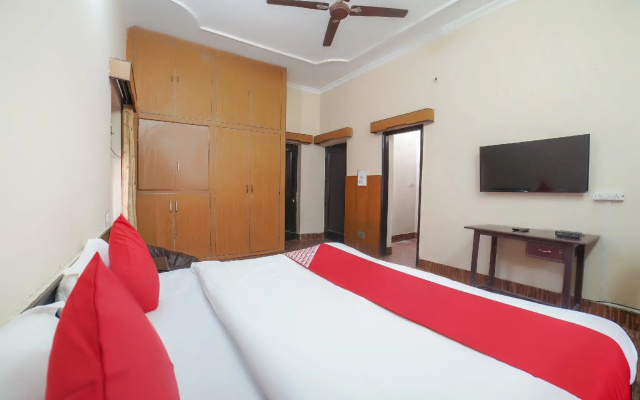 OYO Flagship 75529 Gk Villas