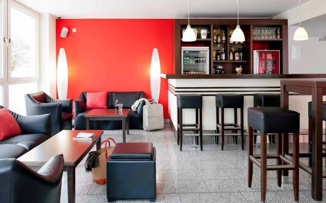 Nikii City Hotel