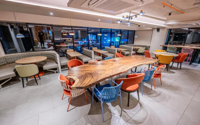 Indie Stays Mumbai International Airport