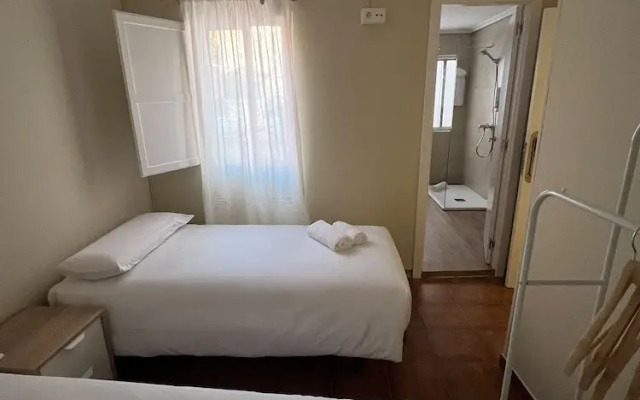Entre Puertas