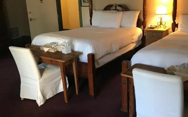 The Red Lion Inn