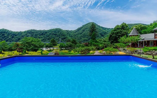 Gangchon Palace Pension