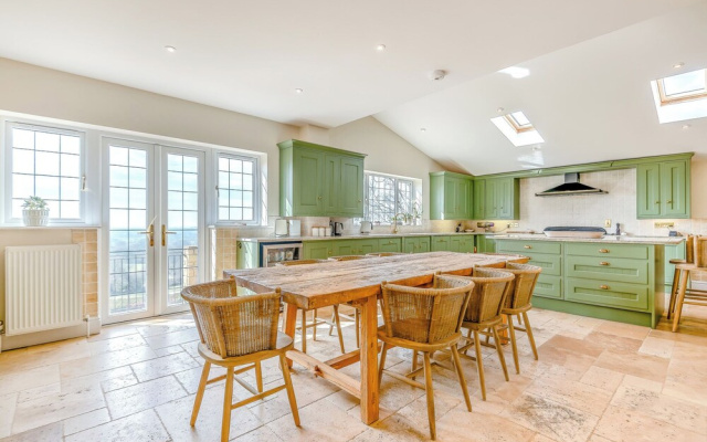 Underhill House