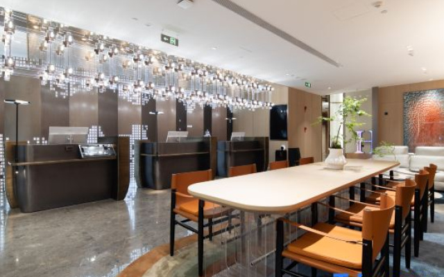 H·CRYSTAL Hotels