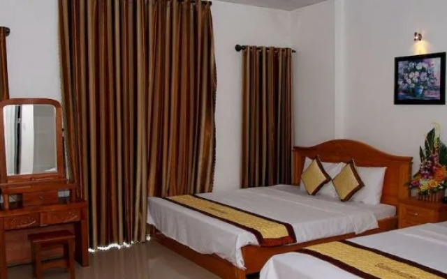 Golden Beach Hotel