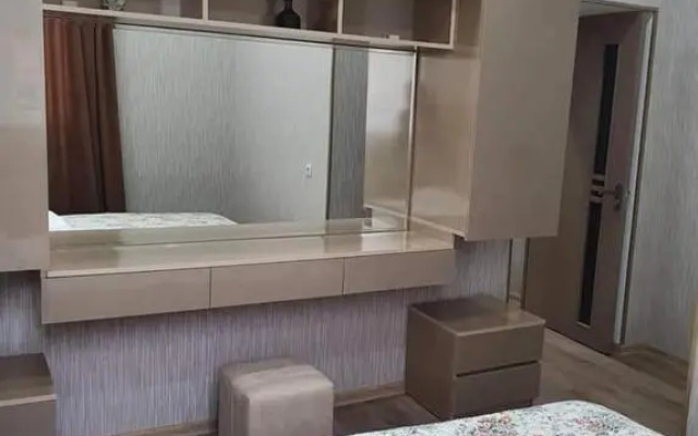 Nari Apartment
