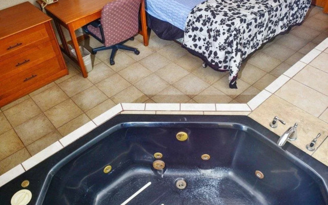 Magnuson Hotel Extended Stay Canton Ohio