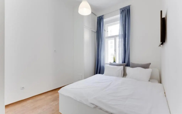 Benatska Apartment