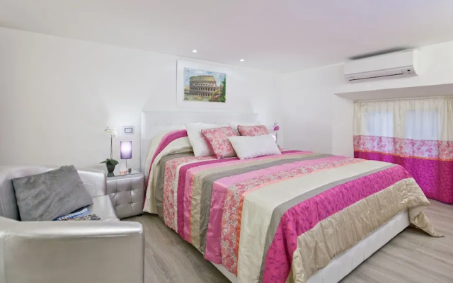 Rental In Rome Colour Colosseum Loft