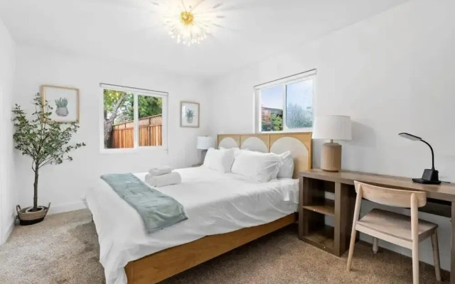 Marbella Lane - Modern 3broasis in Siliconvalley