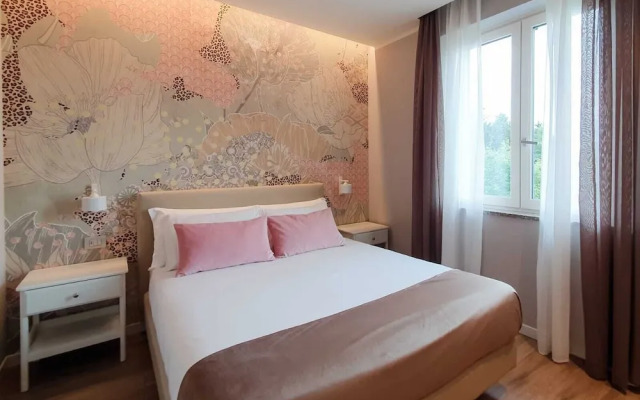 Rota Suites
