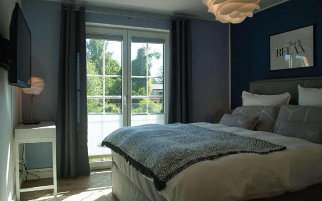 Alte Fischfabrik Lauterbach FeWo Nr 19 Balkon, Hafennähe