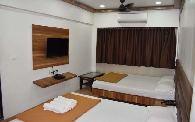 Hotel Aditi International in Mumbai, India from 80$, photos, reviews - zenhotels.com guestroom