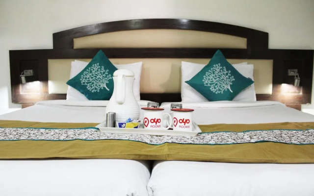 OYO 1818 Hotel Central