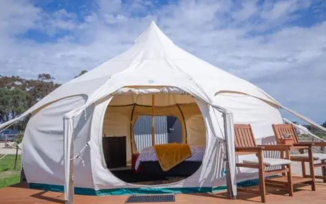Bukirk Glamping & Luxury Cabins
