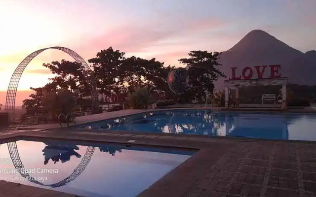 Blessing Hills Family Resort & Hotel