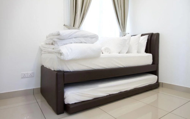 ZzezyTropez Residence JB