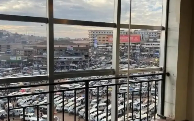 Royal Complex Hotel And Apartments