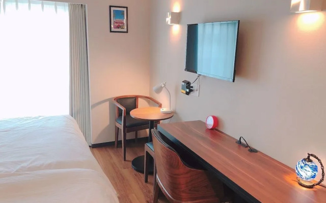 Ten Point Hotel