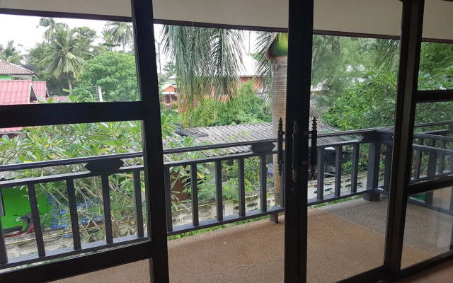 Baan Chai Lay Apartment
