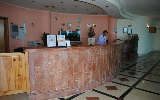 Sharm Cliff Resort