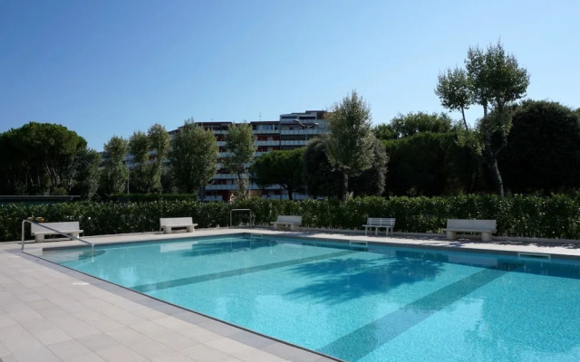 Cozy Flat With Swimming Pool