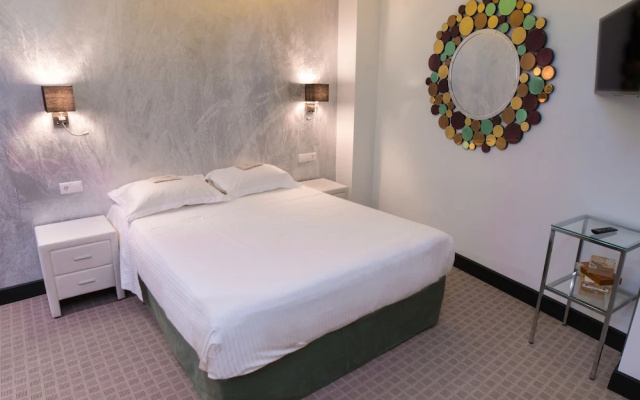 Andromeda Downtown Suites