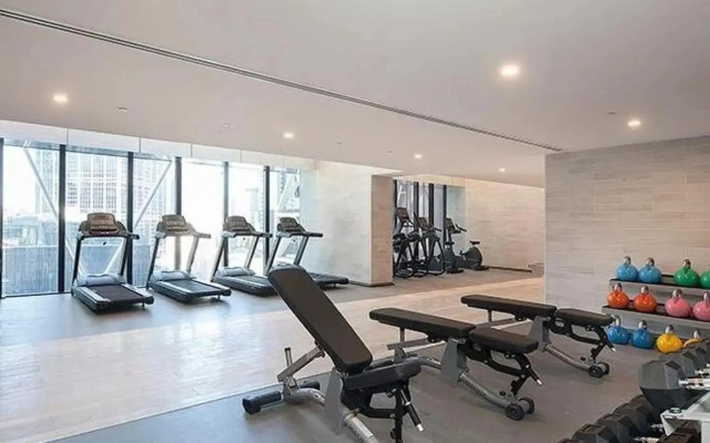 Spectacular High level 2BR apt in Melbourne CBD