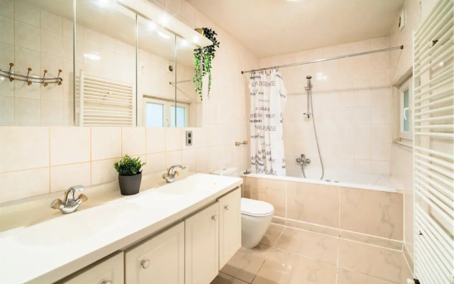 3 Bedroom Cosy Apartment