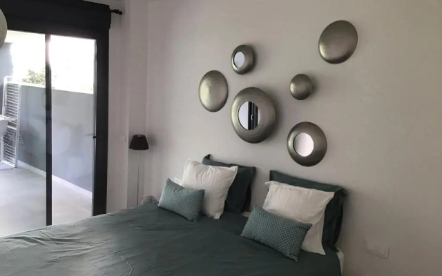 Oasis 325 Cronos homes
