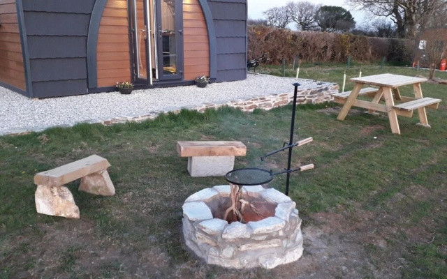 Rowan - Luxury Eco Pod at Trewithen Farm Glamping