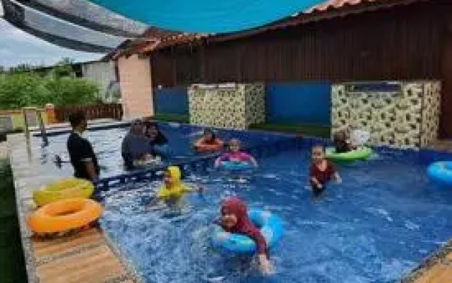 HOMESTAY Kb Wakaf Kayu
