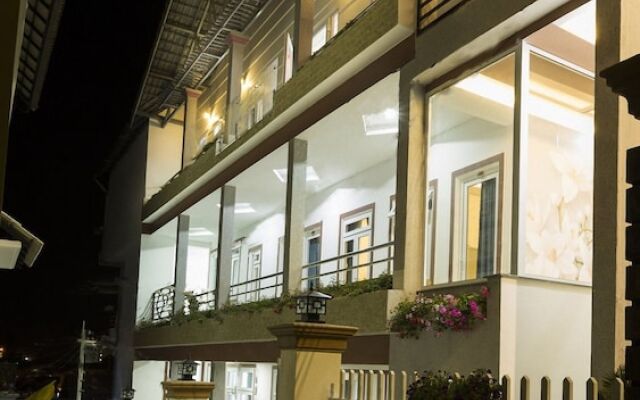 Ha Khoa hotel Далат вид на фасад