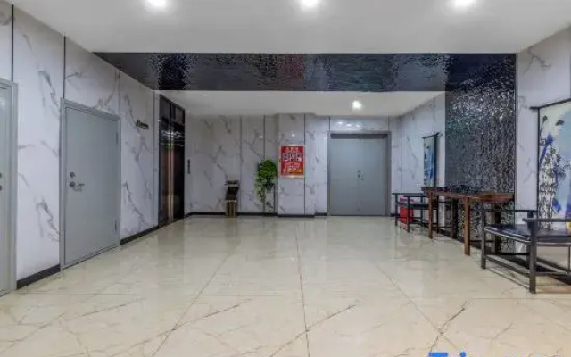 M Guochao Hotel
