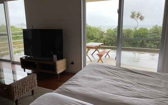Ocean Front SUMUIDE