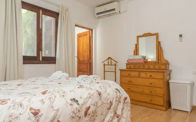 Villa in Alcudia With Pool & Near Beach