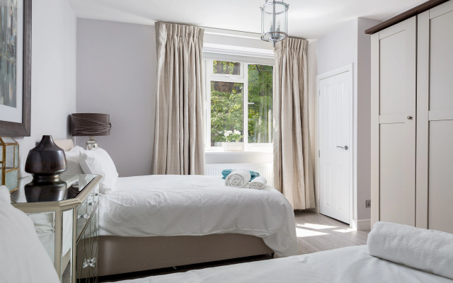 Cromwell Road 2-bed 2-bath Brand new Flat