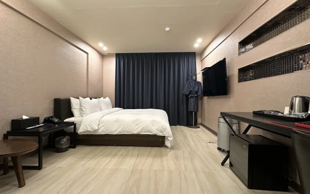 Time Hotel